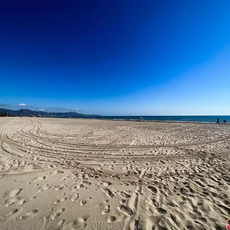 Oasis A 50m Del Mar * Grao de Castellon